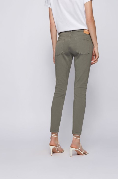 Boss Jeans Slim Crop 1.0 50450543 Olive
