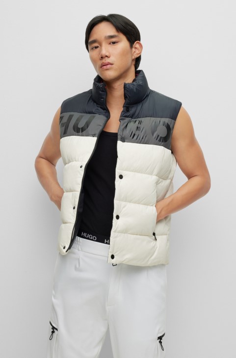 χρωματιστό Puffer Gilet με έντονο λογότυπο Hugo Boss λευκό